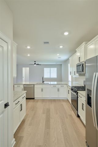 21554 Bluebonnet Bay Drive, Magnolia, TX 77354