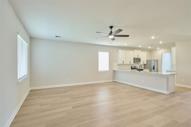 21554 Bluebonnet Bay Drive, Magnolia, TX 77354