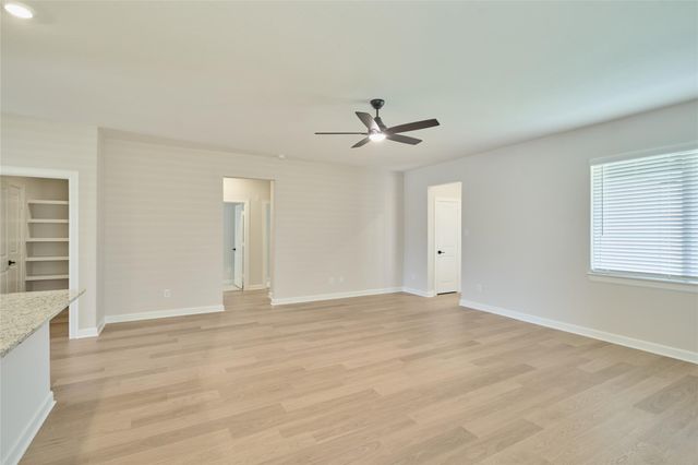 21554 Bluebonnet Bay Drive, Magnolia, TX 77354