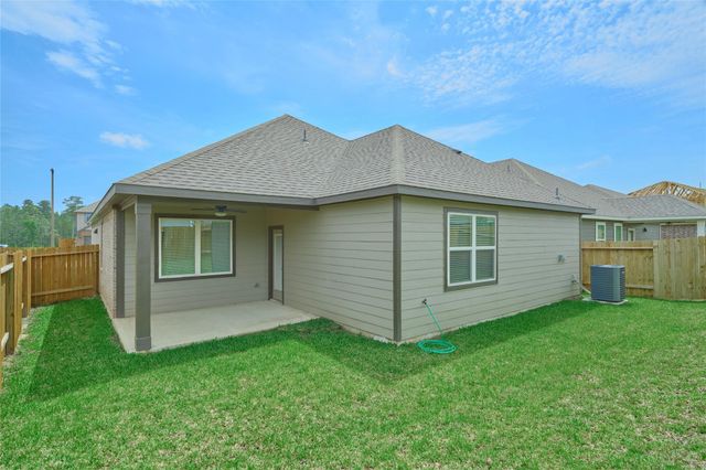 21554 Bluebonnet Bay Drive, Magnolia, TX 77354