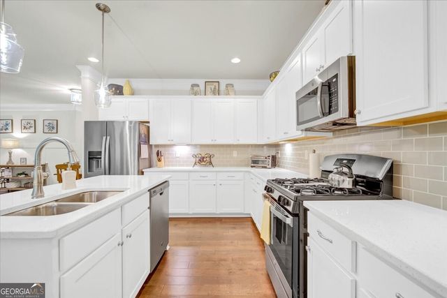 329 Ellington Drive, Canton, GA 30115