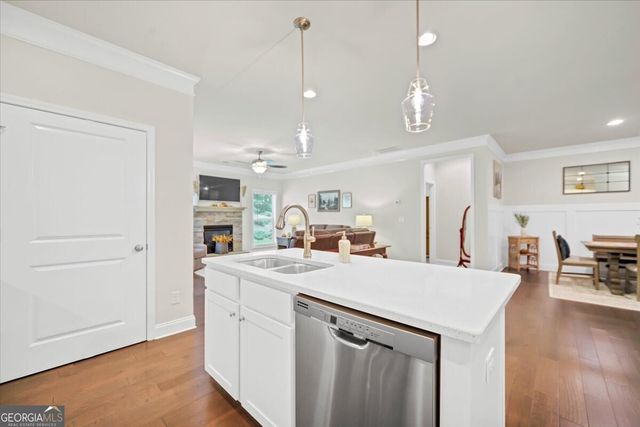 329 Ellington Drive, Canton, GA 30115