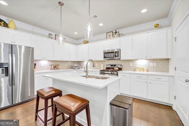 329 Ellington Drive, Canton, GA 30115