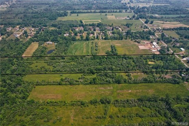 8660 Wolcott Road, Clarence, NY 14032