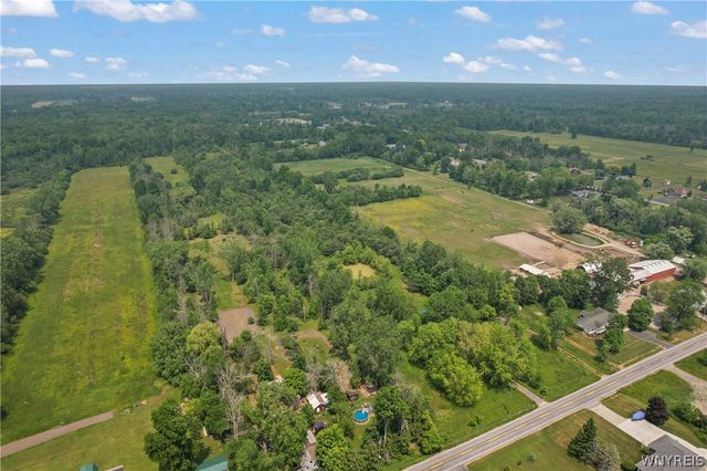 8660 Wolcott Road, Clarence, NY 14032