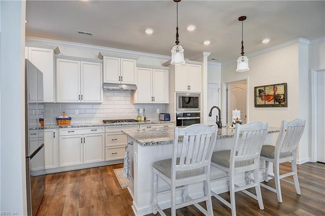 224 Richmond AVE, Smithfield, VA 23430