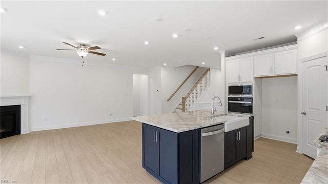 1322 Wharf Hill DR, Smithfield, VA 23430
