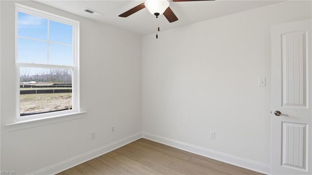 1322 Wharf Hill DR, Smithfield, VA 23430