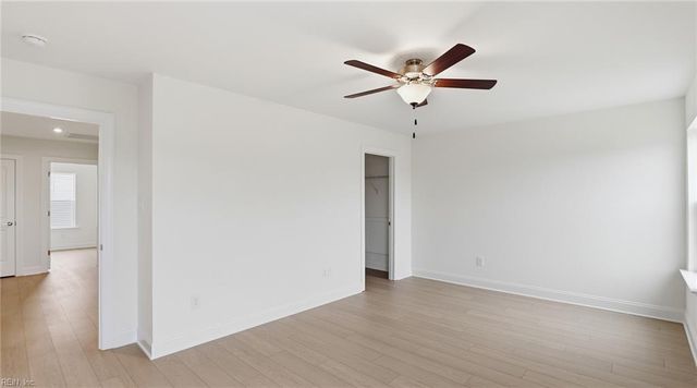 1322 Wharf Hill DR, Smithfield, VA 23430