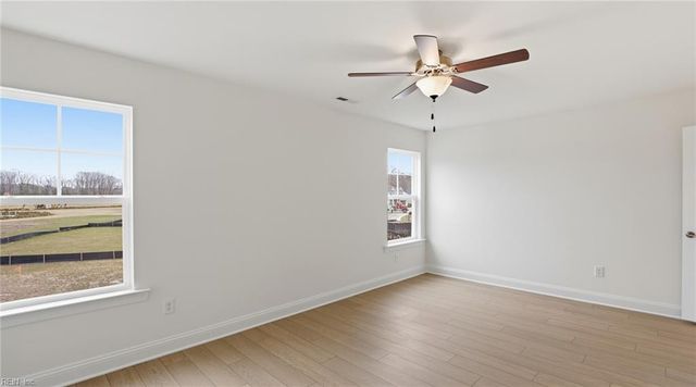 1322 Wharf Hill DR, Smithfield, VA 23430