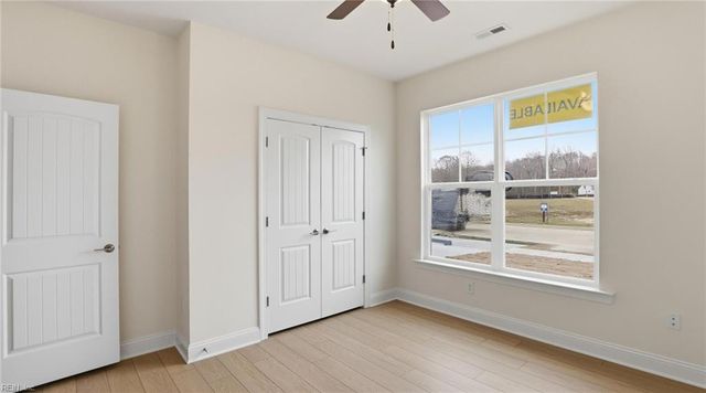 1322 Wharf Hill DR, Smithfield, VA 23430