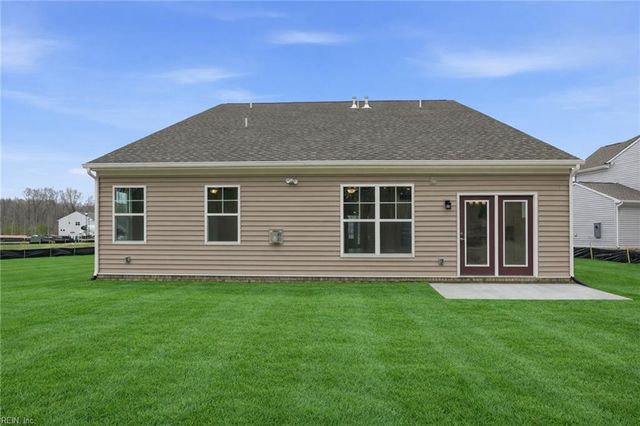 1322 Wharf Hill DR, Smithfield, VA 23430