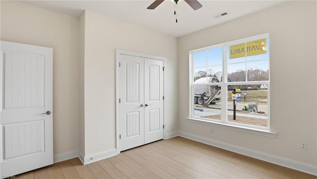 1322 Wharf Hill DR, Smithfield, VA 23430