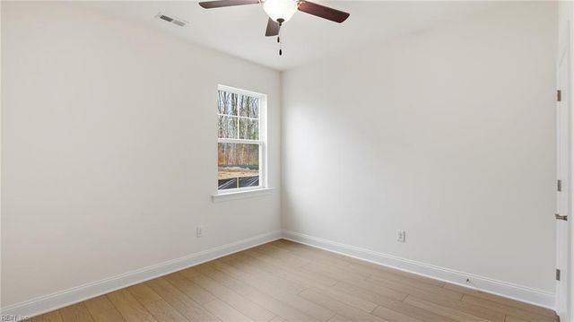 1322 Wharf Hill DR, Smithfield, VA 23430