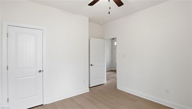 1322 Wharf Hill DR, Smithfield, VA 23430