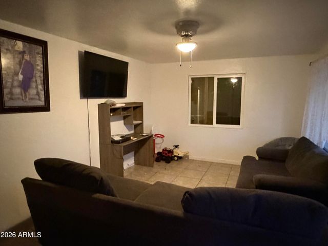 338 E MARILYN Avenue, Mesa, AZ 85210