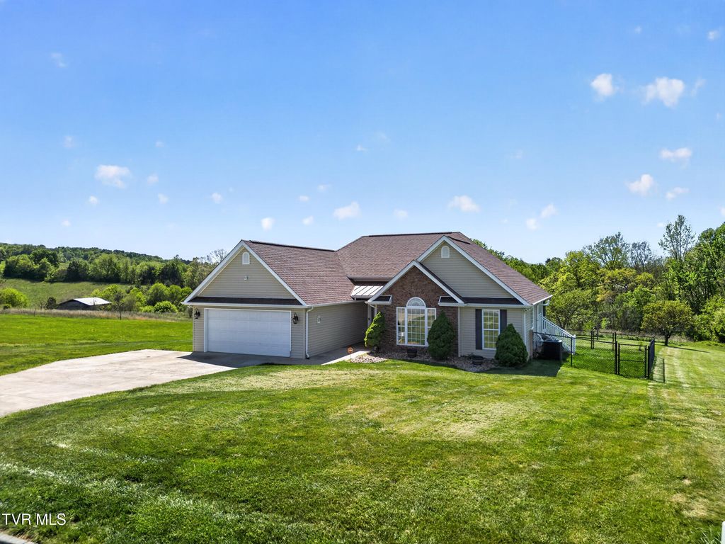 513 Katie Lane, Chuckey, TN 37641