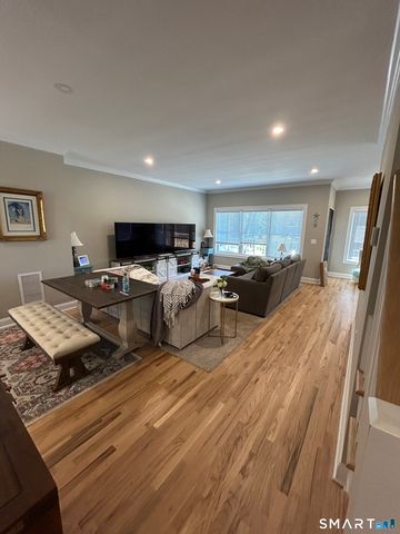 250 South Main Street, Cheshire, CT 06410