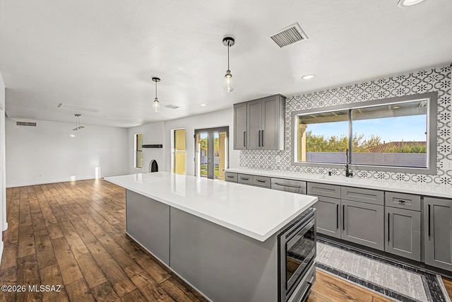 4554 N Avenida Del Cazador, Tucson, AZ 85718