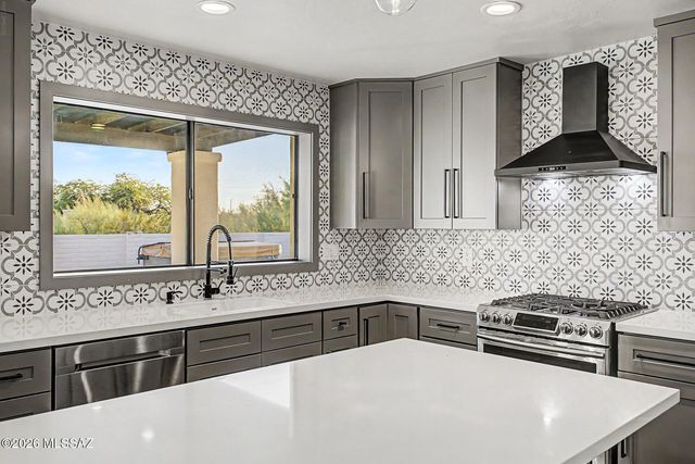 4554 N Avenida Del Cazador, Tucson, AZ 85718