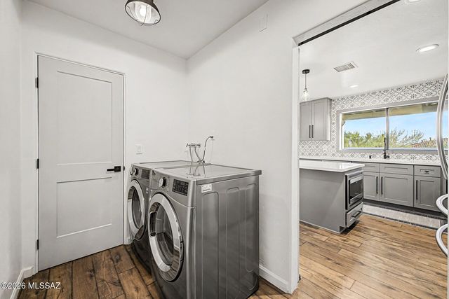 4554 N Avenida Del Cazador, Tucson, AZ 85718