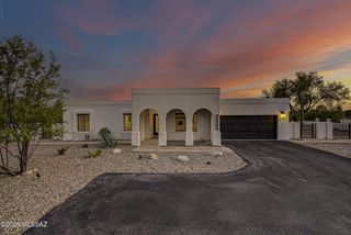 4554 N Avenida Del Cazador, Tucson, AZ 85718