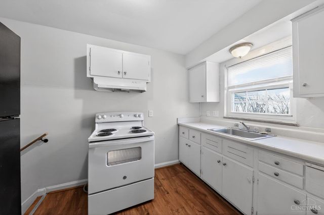 1291 W Galbraith Road, North College Hill, OH 45231