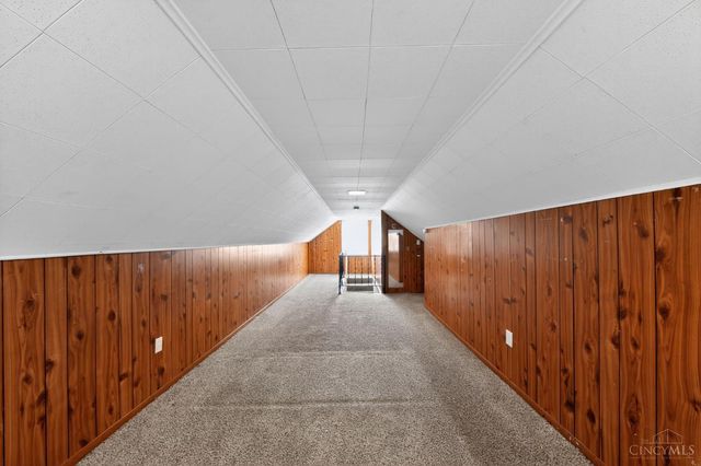 1291 W Galbraith Road, North College Hill, OH 45231