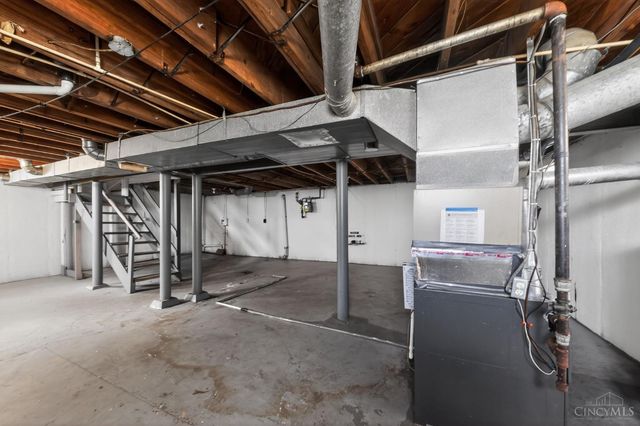 1291 W Galbraith Road, North College Hill, OH 45231