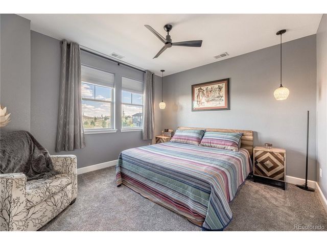 24907 E Calhoun Pl B, Aurora, CO 80016