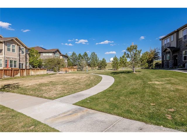 24907 E Calhoun Pl B, Aurora, CO 80016