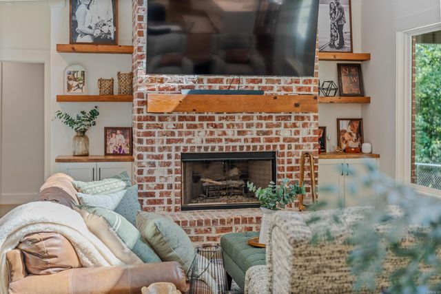 3009 Pine Hill Drive, Benton, AR 72019