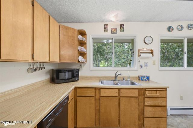 12075 E Chalet Drive, Palmer, AK 99645