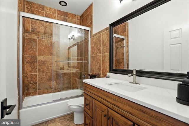 416 MOSHER ST, Baltimore, MD 21217