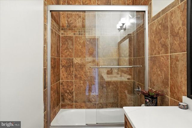 416 MOSHER ST, Baltimore, MD 21217