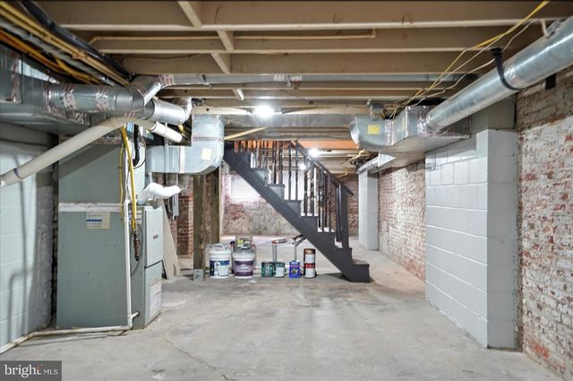 416 MOSHER ST, Baltimore, MD 21217