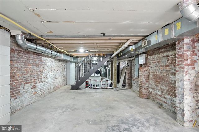 416 MOSHER ST, Baltimore, MD 21217