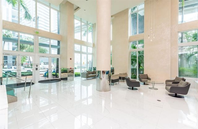 41 SE 5th St 2314, Miami, FL 33131