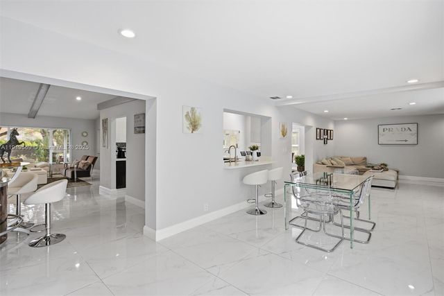 5601 SW 195th Ter, Southwest Ranches, FL 33332