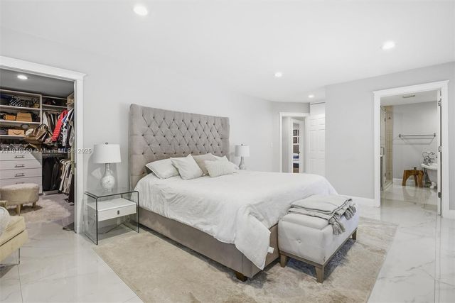 5601 SW 195th Ter, Southwest Ranches, FL 33332