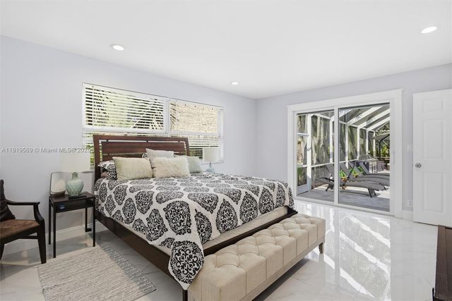 5601 SW 195th Ter, Southwest Ranches, FL 33332