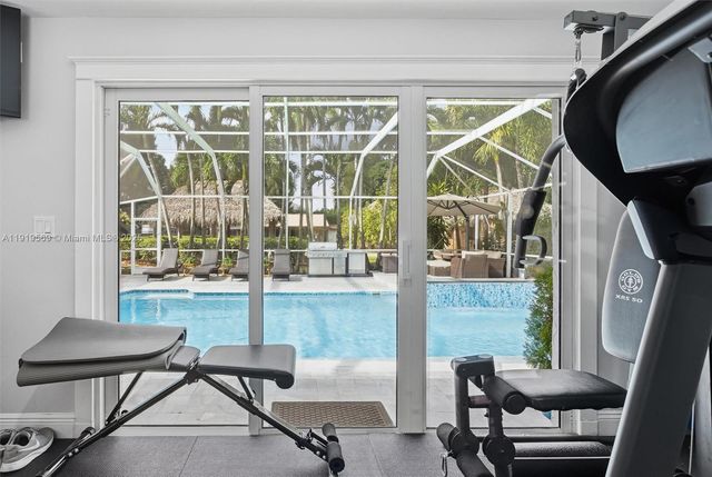 5601 SW 195th Ter, Southwest Ranches, FL 33332