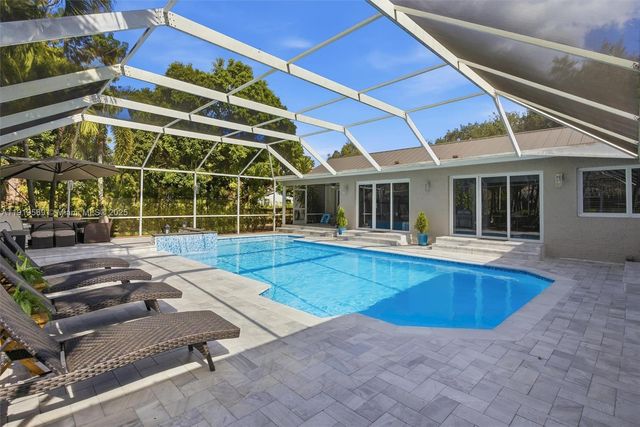 5601 SW 195th Ter, Southwest Ranches, FL 33332