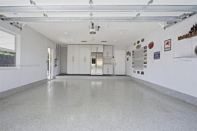 5601 SW 195th Ter, Southwest Ranches, FL 33332