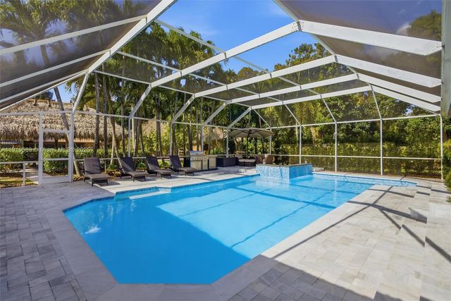 5601 SW 195th Ter, Southwest Ranches, FL 33332