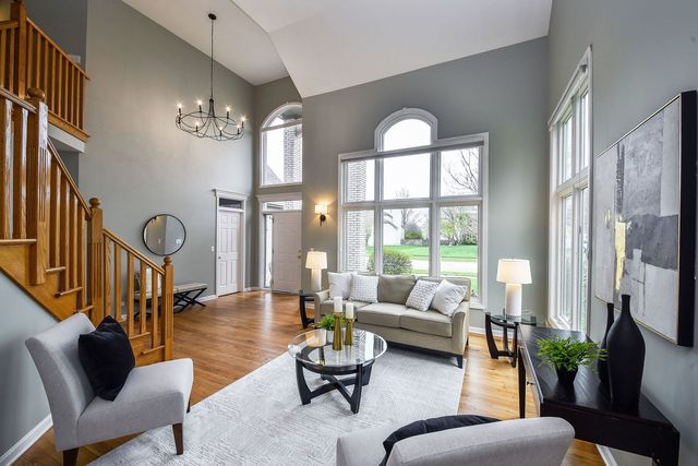 640 Kendridge Court, Aurora, IL 60502