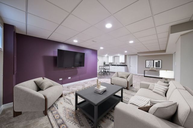 640 Kendridge Court, Aurora, IL 60502