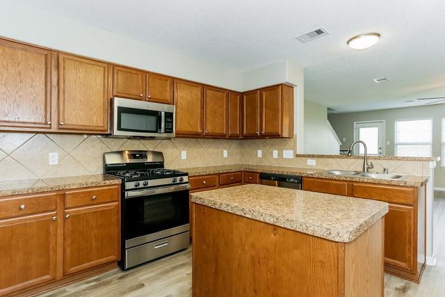 17819 Yellow Birch Trail, Humble, TX 77346