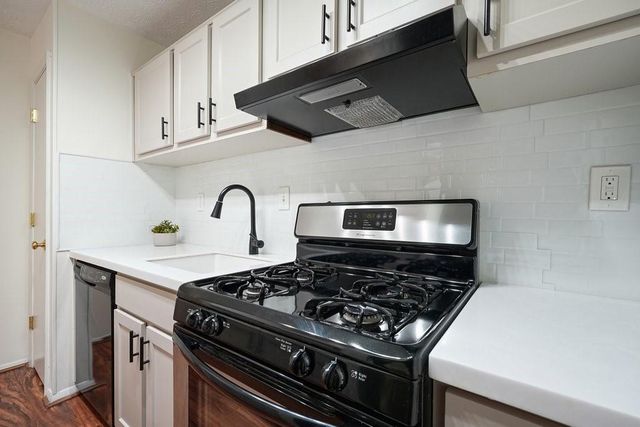 706 Cumberland SE Court, Smyrna, GA 30080