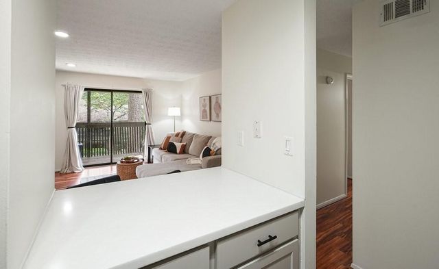 706 Cumberland SE Court, Smyrna, GA 30080